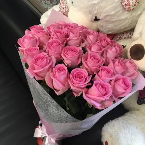 Букет из 31 розовой розы